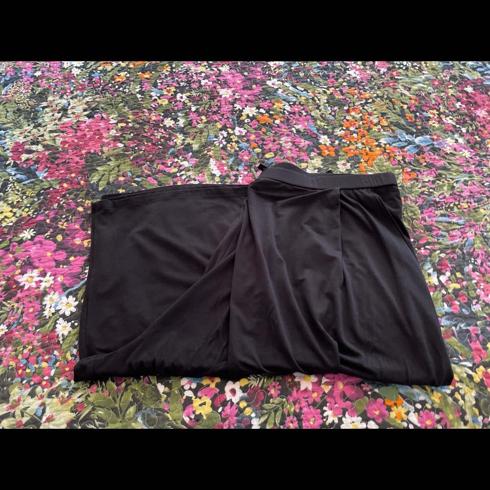 Eileen Fisher knit palazzo style culottes - Picture 2 of 3